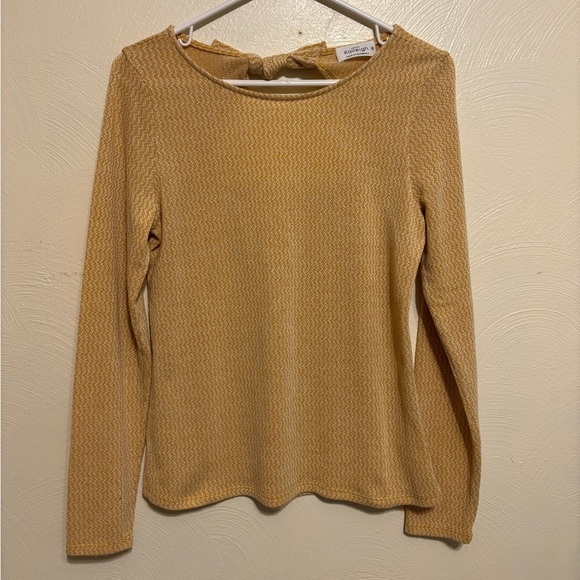 Kayleigh Yellow & White Bow Tie Chevron Top Womens Size M - Picture 1 of 8